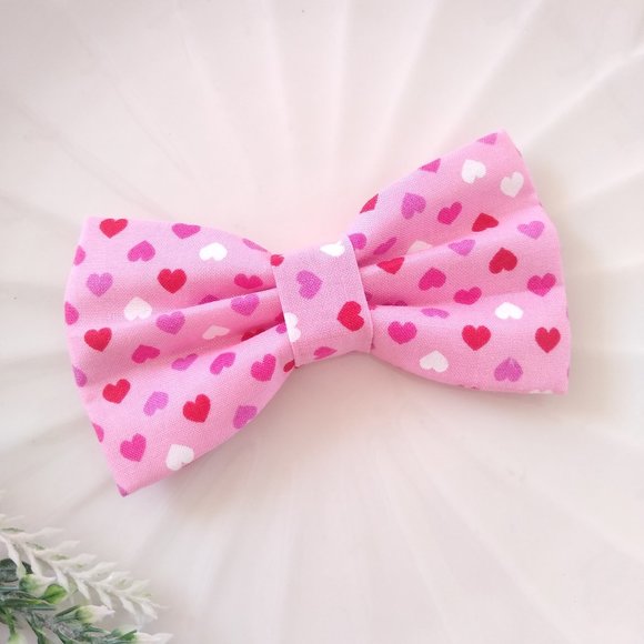 Cat Bow Tie, Dog Bowtie Pink and Red Hearts NEW - Picture 2 of 2